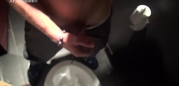  Pissing and playing at Toilette
